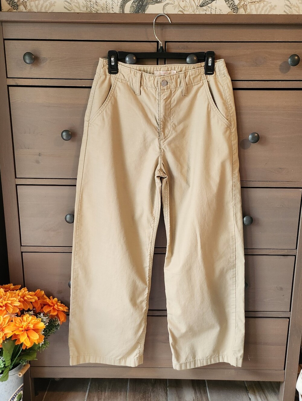 Levi's premium 90s khaki chino pants
